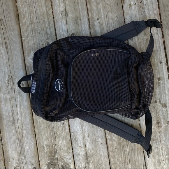 Vintage 2003 White Tag Nike Mesh Backpack Black - Picture 11 of 15